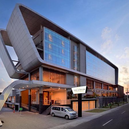 The Atrium Hotel & Resort Yogyakarta Mlati Exterior foto