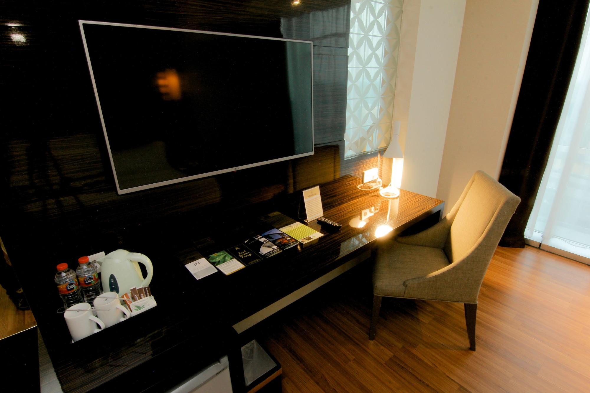 The Atrium Hotel & Resort Yogyakarta Mlati Exterior foto