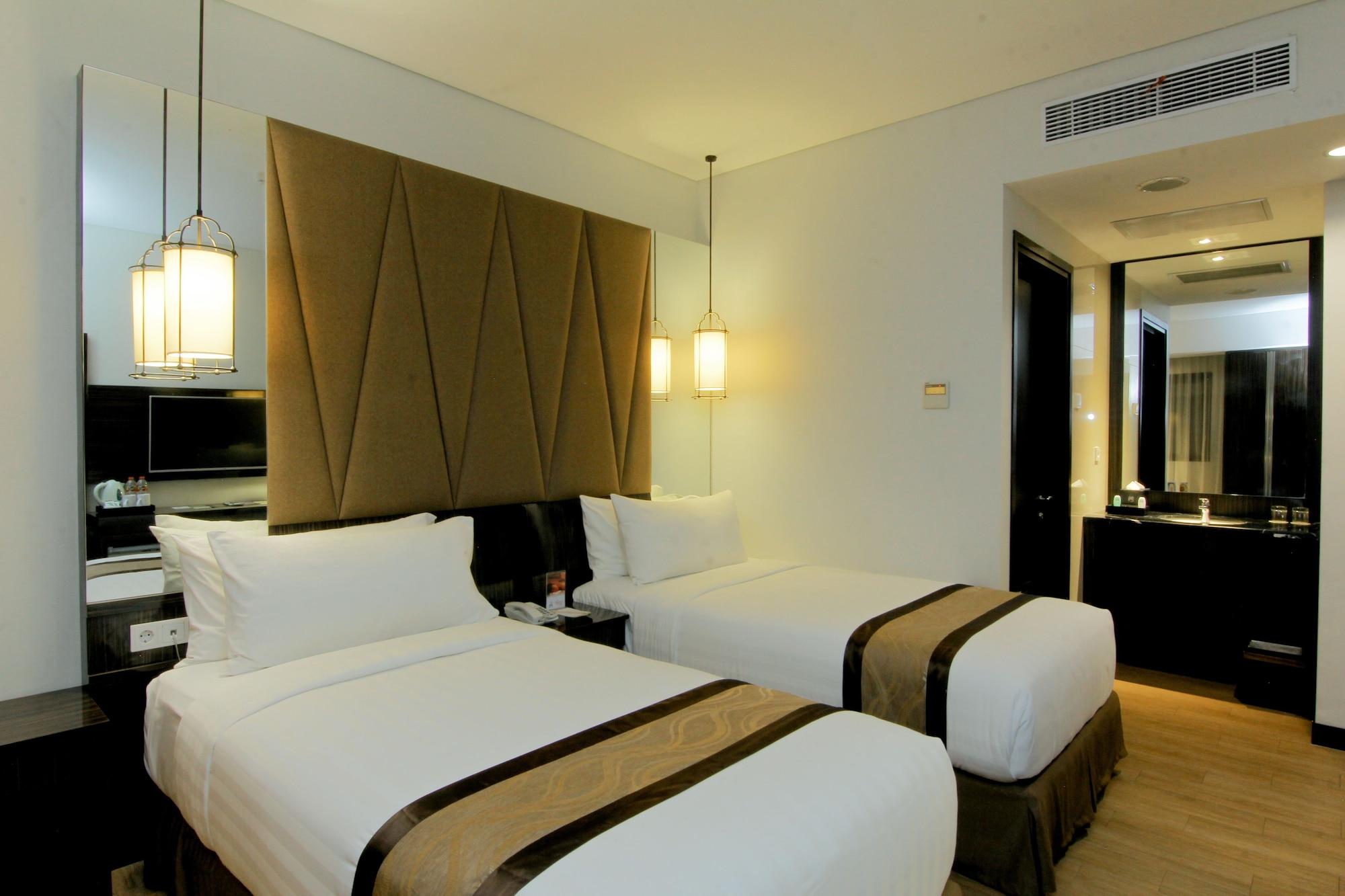 The Atrium Hotel & Resort Yogyakarta Mlati Exterior foto