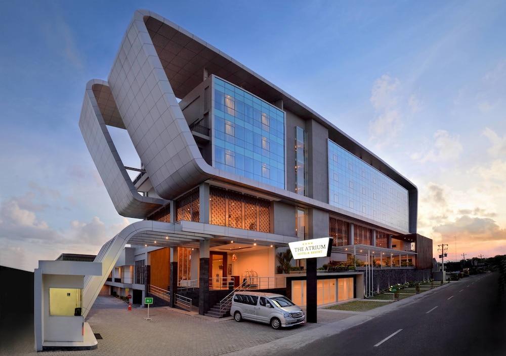 The Atrium Hotel & Resort Yogyakarta Mlati Exterior foto