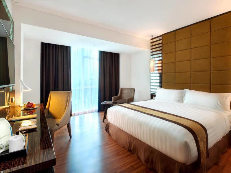 The Atrium Hotel & Resort Yogyakarta Mlati Exterior foto